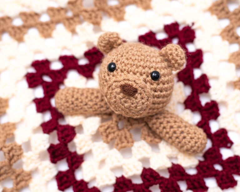 Hug Me Bear Lovey – Free Crochet Pattern