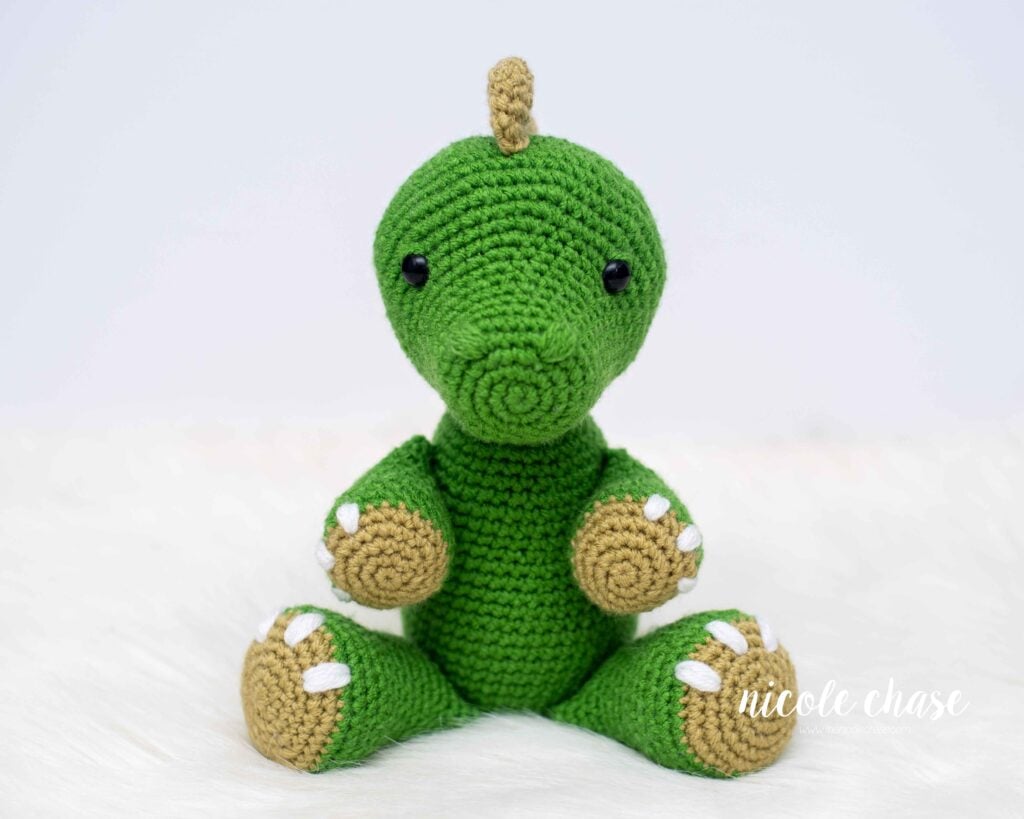 free T Rex crochet pattern for Toby the Tarbosaurus