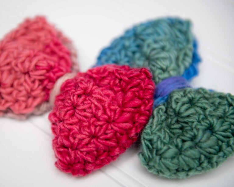 Sweet Stars Hair Bow – Free Crochet Pattern