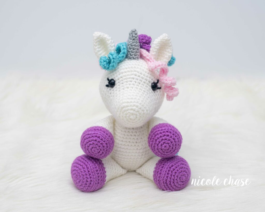 free unicorn crochet pattern for Poppy the Unicorn amigurumi
