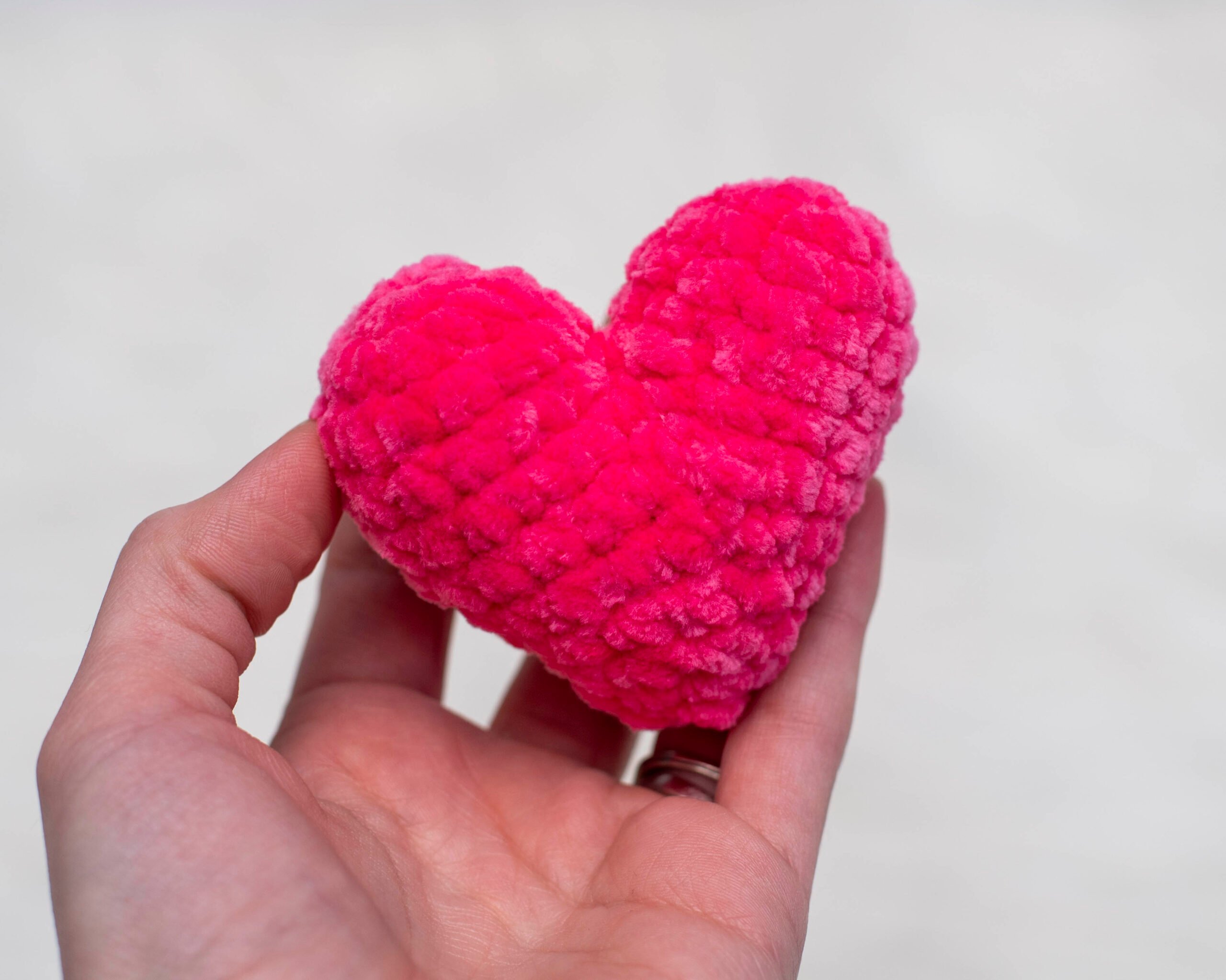 Free Heart Crochet Pattern - Crochet Heart Valentine